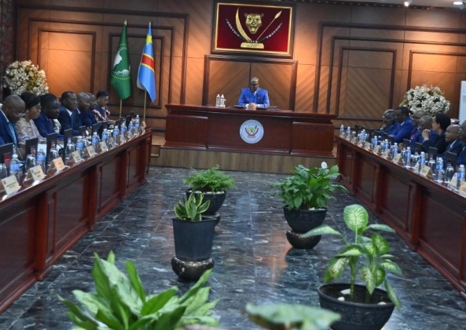 Le gouvernement de la RDC donne un ultimatum de 30 jours contre les travailleurs étrangers illégaux – Taarifa Rwanda. Le gouvernement de la RDC donne un ultimatum de 30 jours contre les travailleurs étrangers illégaux – Taarifa Rwanda.