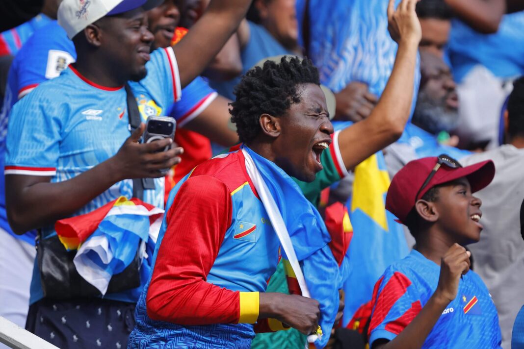 La RDC déclare un jour férié national après sa qualification pour la Coupe du Monde pour la première fois en 52 ans. La RDC déclare un jour férié national après sa qualification pour la Coupe du Monde pour la première fois en 52 ans.