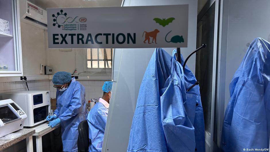 L’INRB au centre de la réponse à l’épidémie d’Ebola. L’INRB au centre de la réponse à l’épidémie d’Ebola.