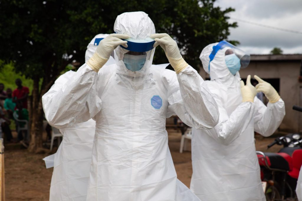 Muyembe : La réponse à Ebola en RDC doit être ancrée localement. Muyembe : La réponse à Ebola en RDC doit être ancrée localement.
