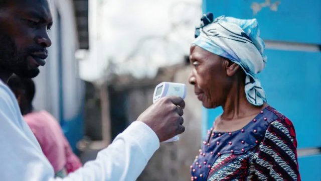 ÉPIDÉMIE D’ÉBOLA : L’OMS demande à réévaluer les interdictions de voyage en RDC. ÉPIDÉMIE D’ÉBOLA : L’OMS demande à réévaluer les interdictions de voyage en RDC.