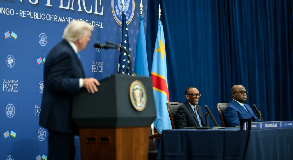 Minéraux à la Table des Négociations : Politique des Ressources et Paix dans l’Est de la RDC. Minéraux à la Table des Négociations : Politique des Ressources et Paix dans l’Est de la RDC.