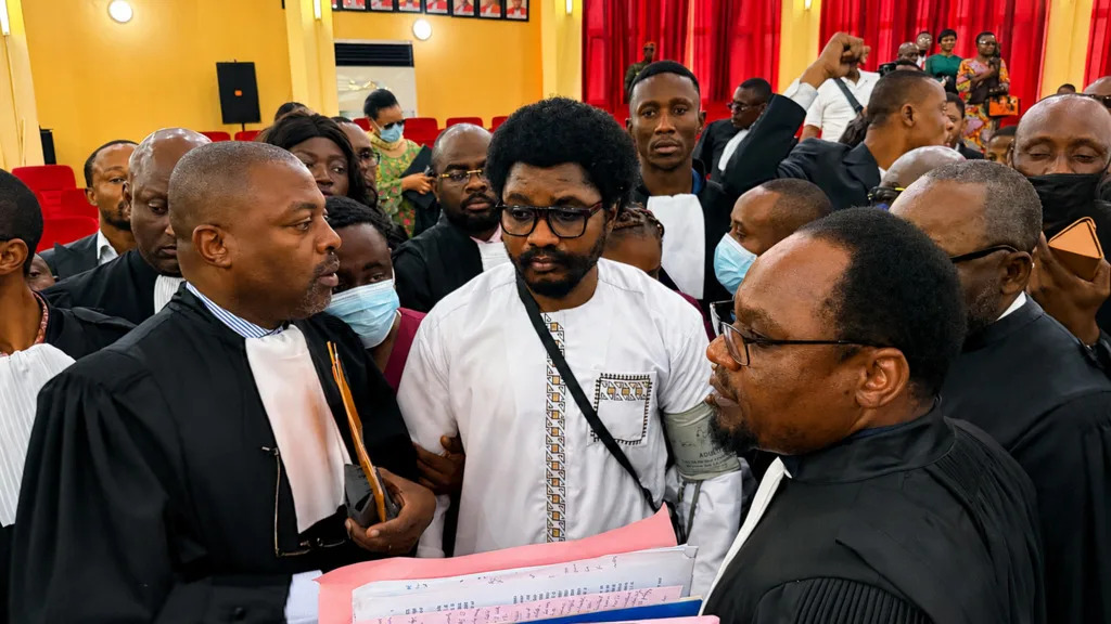 RDC : lancement d’un nouveau procès contre l’ancien ministre Constant Mutamba. RDC : lancement d’un nouveau procès contre l’ancien ministre Constant Mutamba.