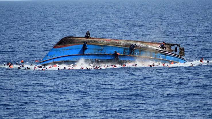 Plus de 10 enfants portés disparus après le chavirement d’un bateau en République démocratique du Congo. Plus de 10 enfants portés disparus après le chavirement d’un bateau en République démocratique du Congo.