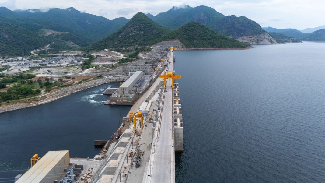 Grand Inga : Le barrage en Congo qui pourrait transformer l’Afrique. Grand Inga : Le barrage en Congo qui pourrait transformer l’Afrique.