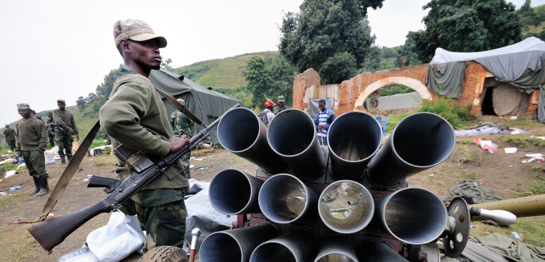 Kinshasa a remis un premier groupe de prisonniers au M23 dans le cadre du processus de paix. Kinshasa a remis un premier groupe de prisonniers au M23 dans le cadre du processus de paix.
