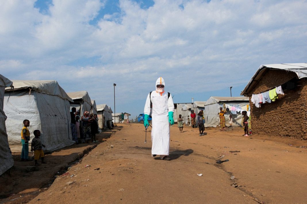 Le Royaume-Uni va presque tripler son financement pour lutter contre l’épidémie mortelle d’Ebola en République Démocratique du Congo. Le Royaume-Uni va presque tripler son financement pour lutter contre l’épidémie mortelle d’Ebola en République Démocratique du Congo.