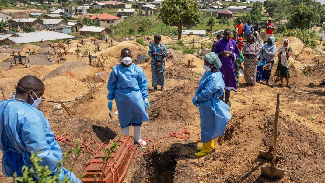 L’épidémie d’Ebola en RDC devient la plus meurtrière d’Afrique, avec plus de 3000 décès. L’épidémie d’Ebola en RDC devient la plus meurtrière d’Afrique, avec plus de 3000 décès.